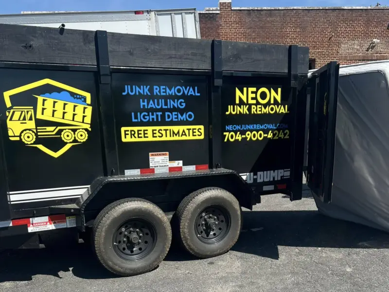 Neon Junk Removal